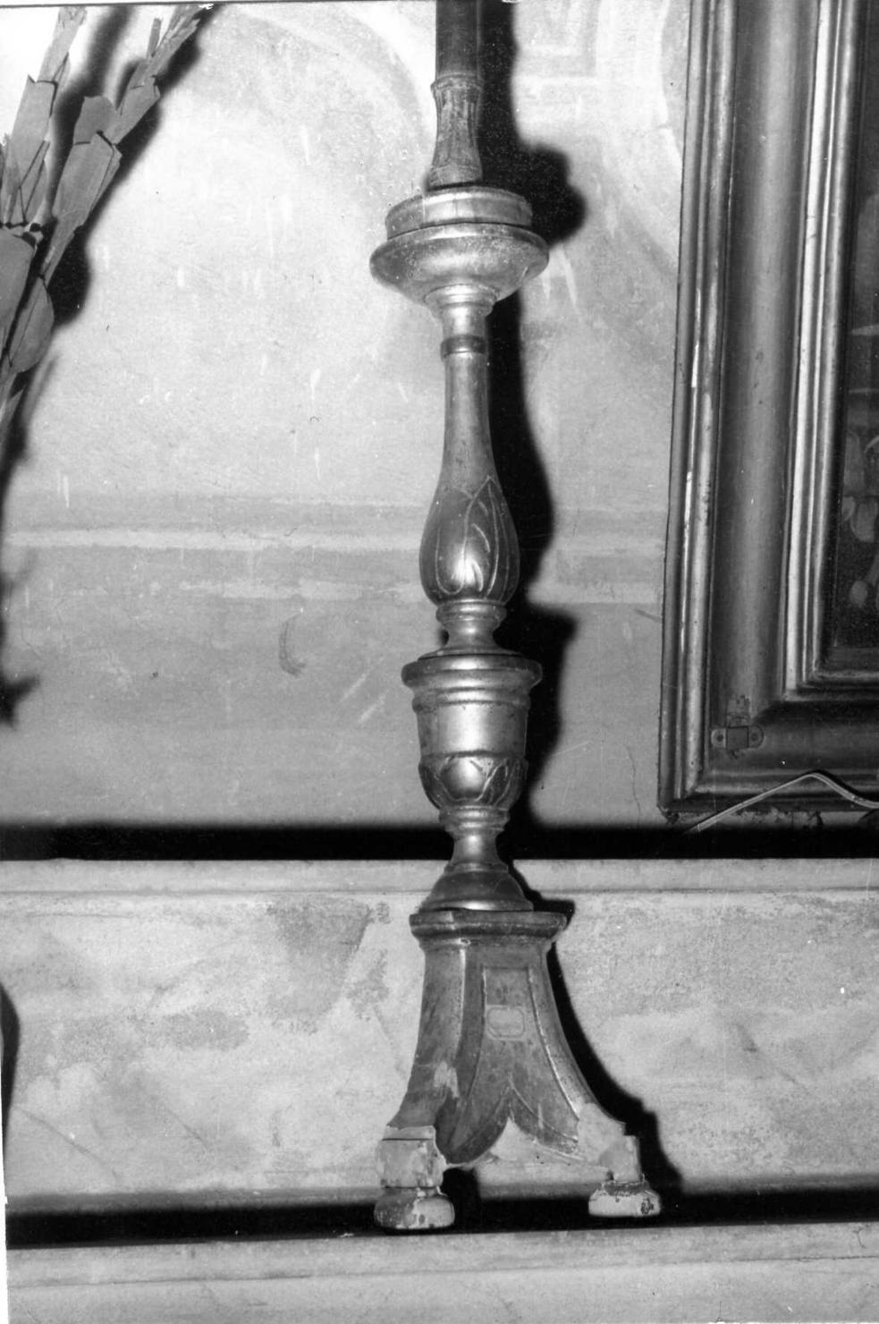 candeliere, serie - bottega carpigiana (prima metà sec. XIX)