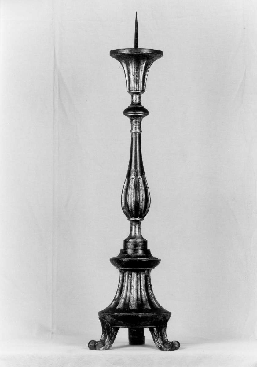 candeliere d'altare, serie - manifattura emiliana (terzo quarto sec. XIX)