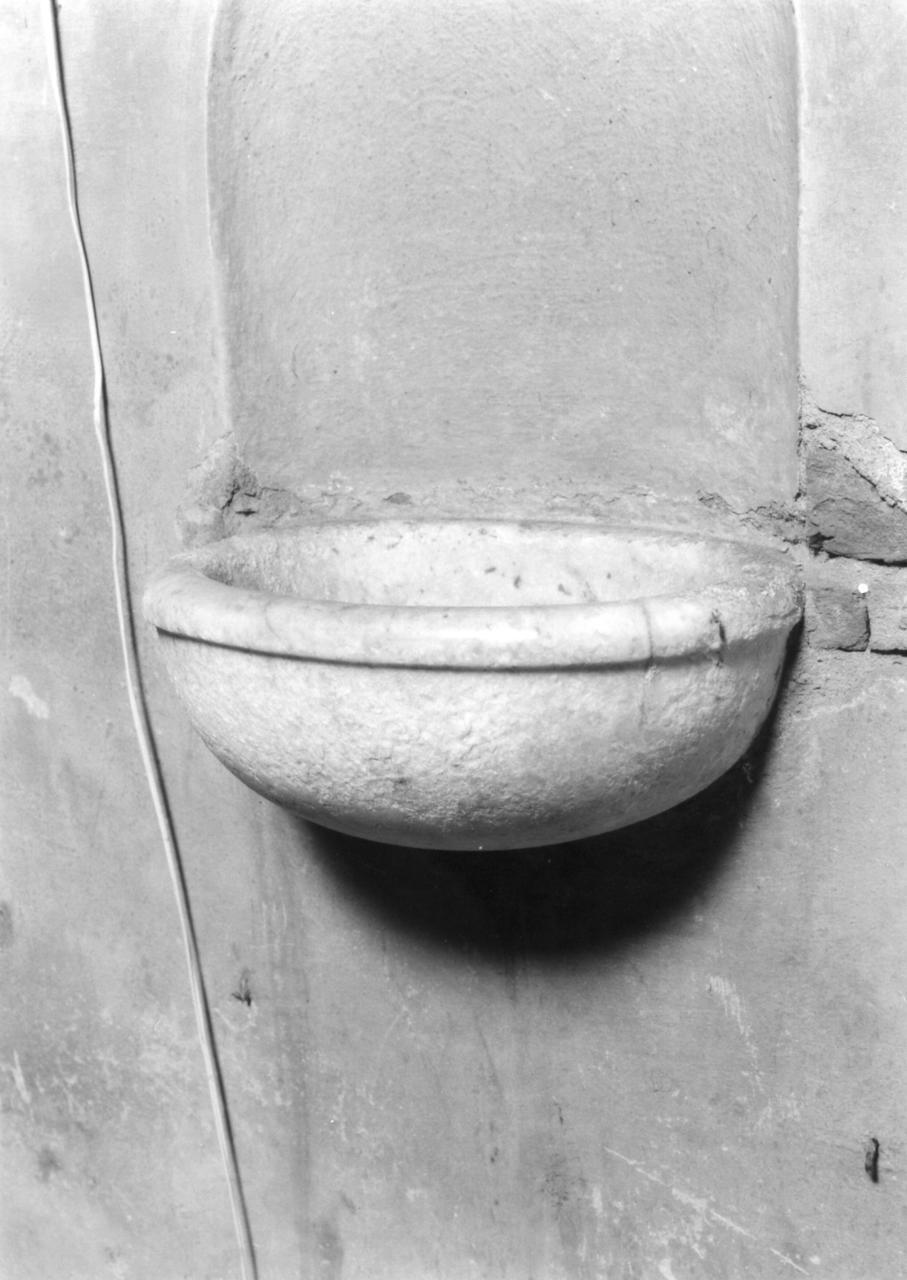 acquasantiera da parete, serie - bottega emiliana (seconda metà sec. XVI)