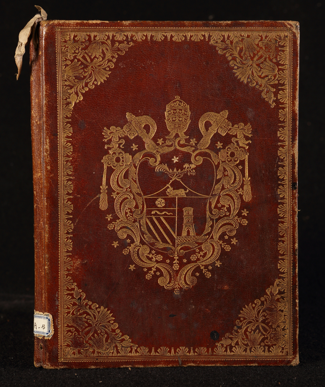 legatura piena - alle armi, opera isolata - ambito italiano (prima metà XVIII)