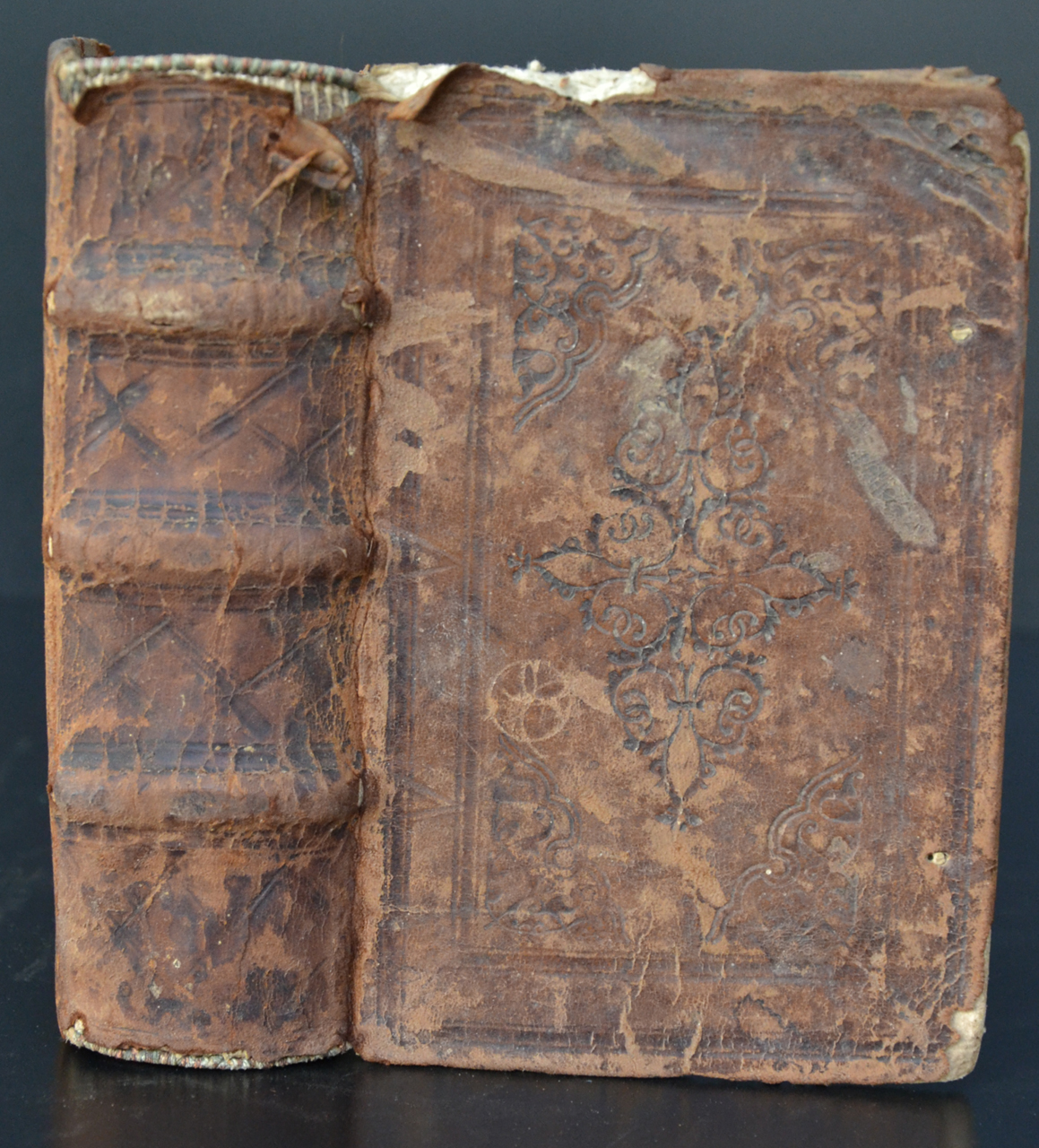 legatura piena, opera isolata - ambito francese (seconda metà XVI)