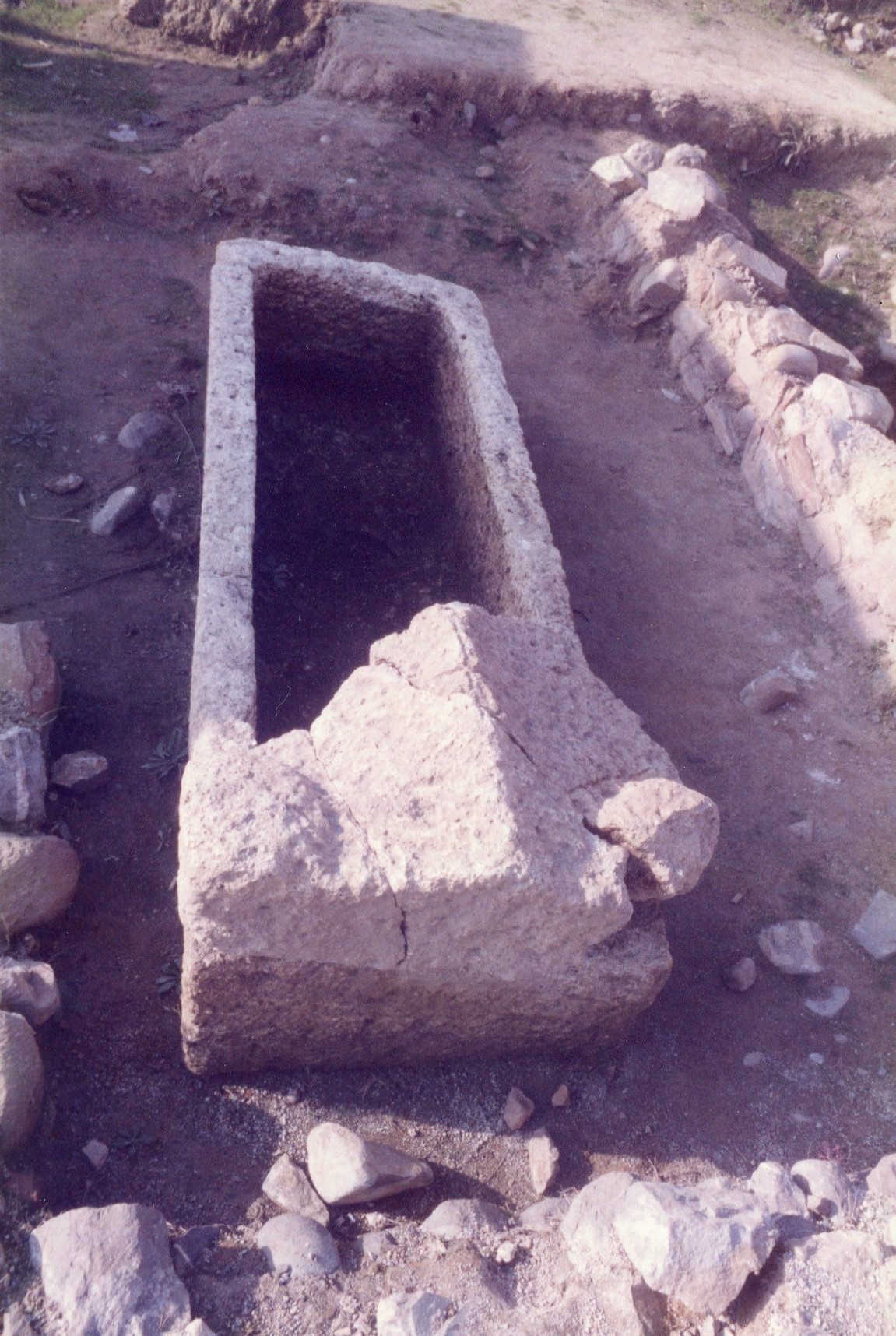 Basilica paleocristiana di CAPO DON, Sarcofago 1 (tomba a cassone, strutture per il culto) - Riva Ligure (IM)  (Eta' tardoantica)