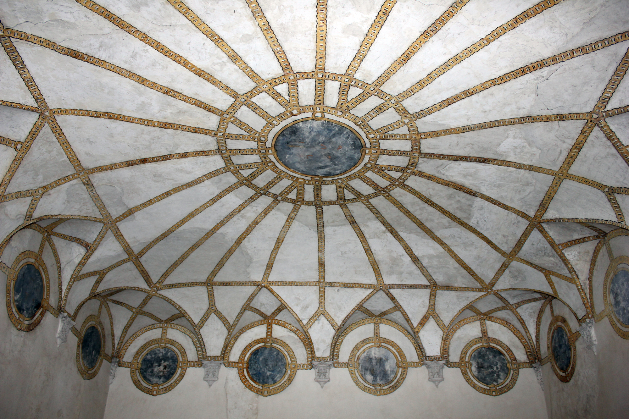 decorazioni ornamentali (decorazione plastico-pittorica, insieme) di Bartolino da Novara - ambito italiano (secc. XIV/ XV, secc. XV/ XVI)