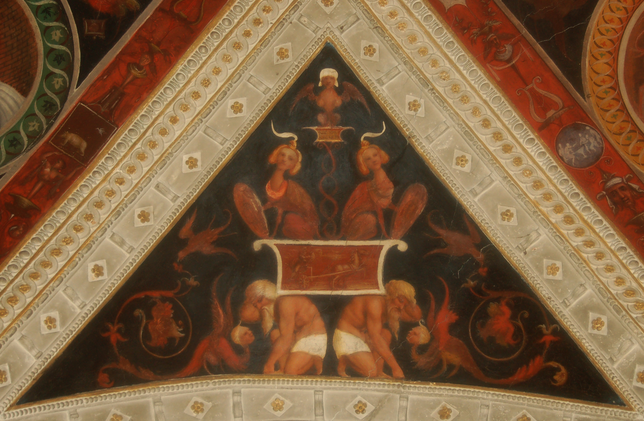 figura su carro trainato da cavalli (trionfo di divinità?), grottesche (vela) di Leonbruno Lorenzo (e aiuti) (sec. XVI)