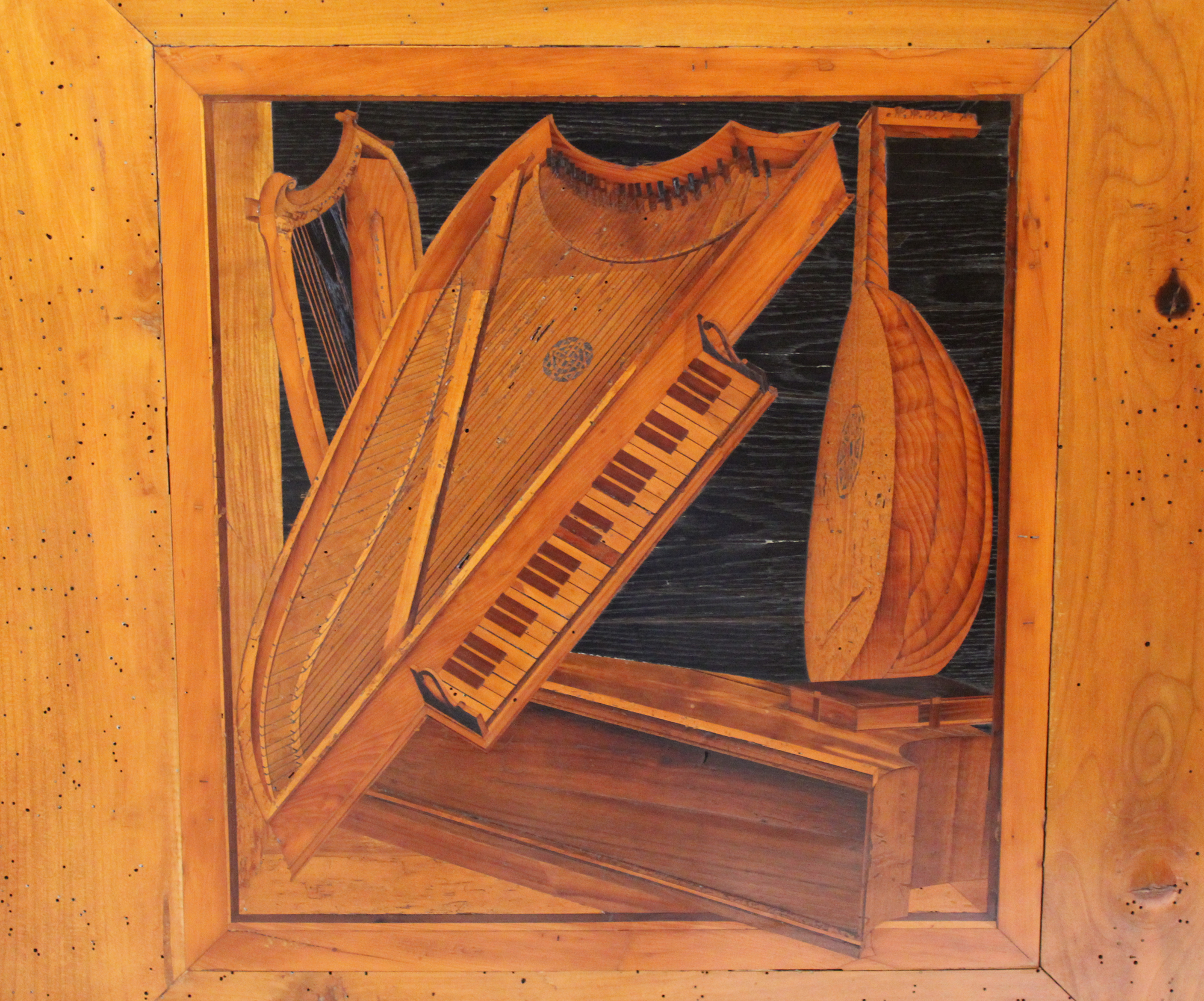 strumenti musicali (decorazione a intarsio, elemento d'insieme) di Mola Antonio (bottega), Mola Paolo (bottega) (sec. XVI)