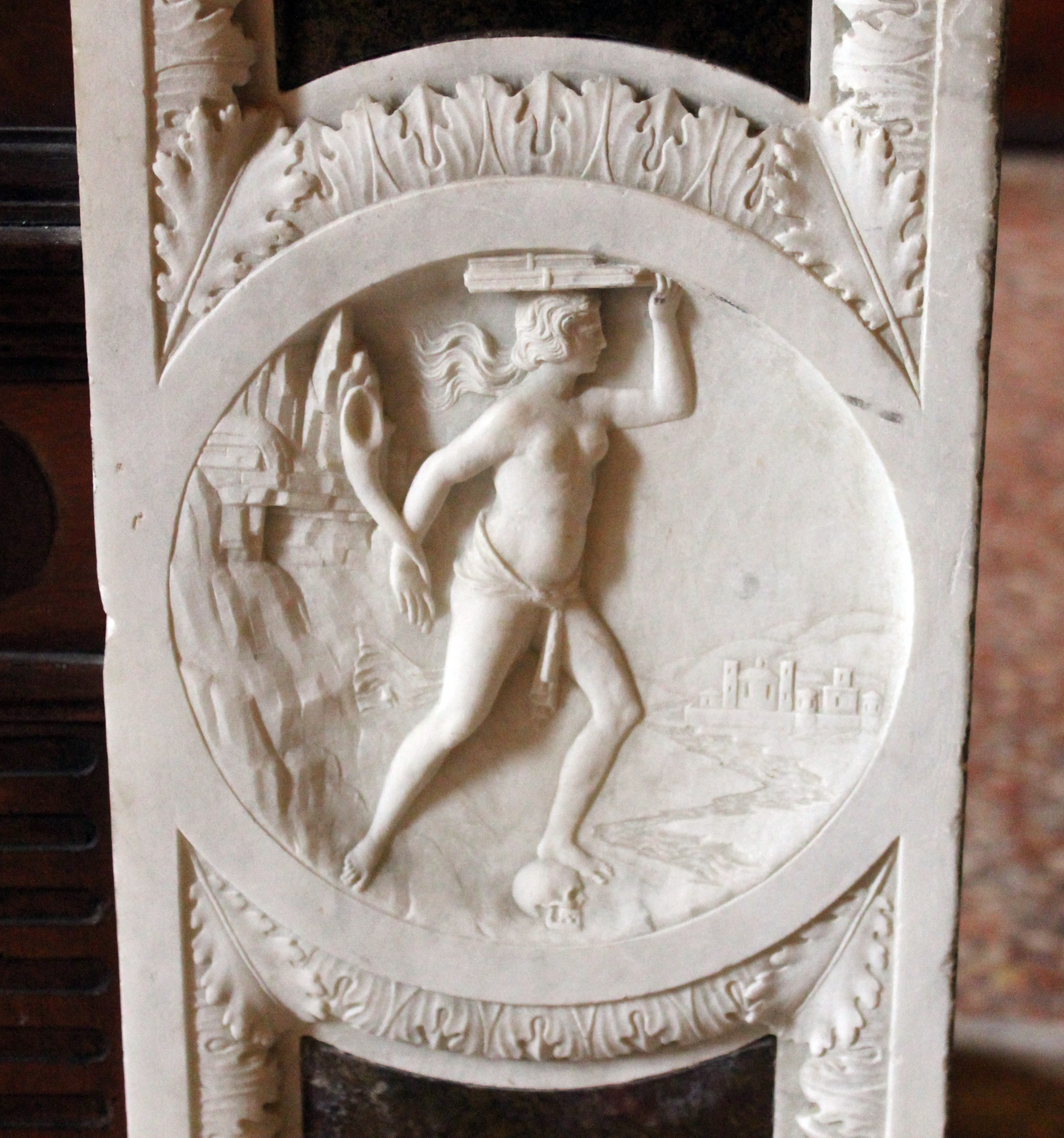 personificazione della Fortuna (?) (rilievo, elemento d'insieme) di Ganti Giovanni Cristoforo (e aiuti) (secc. XV/ XVI)