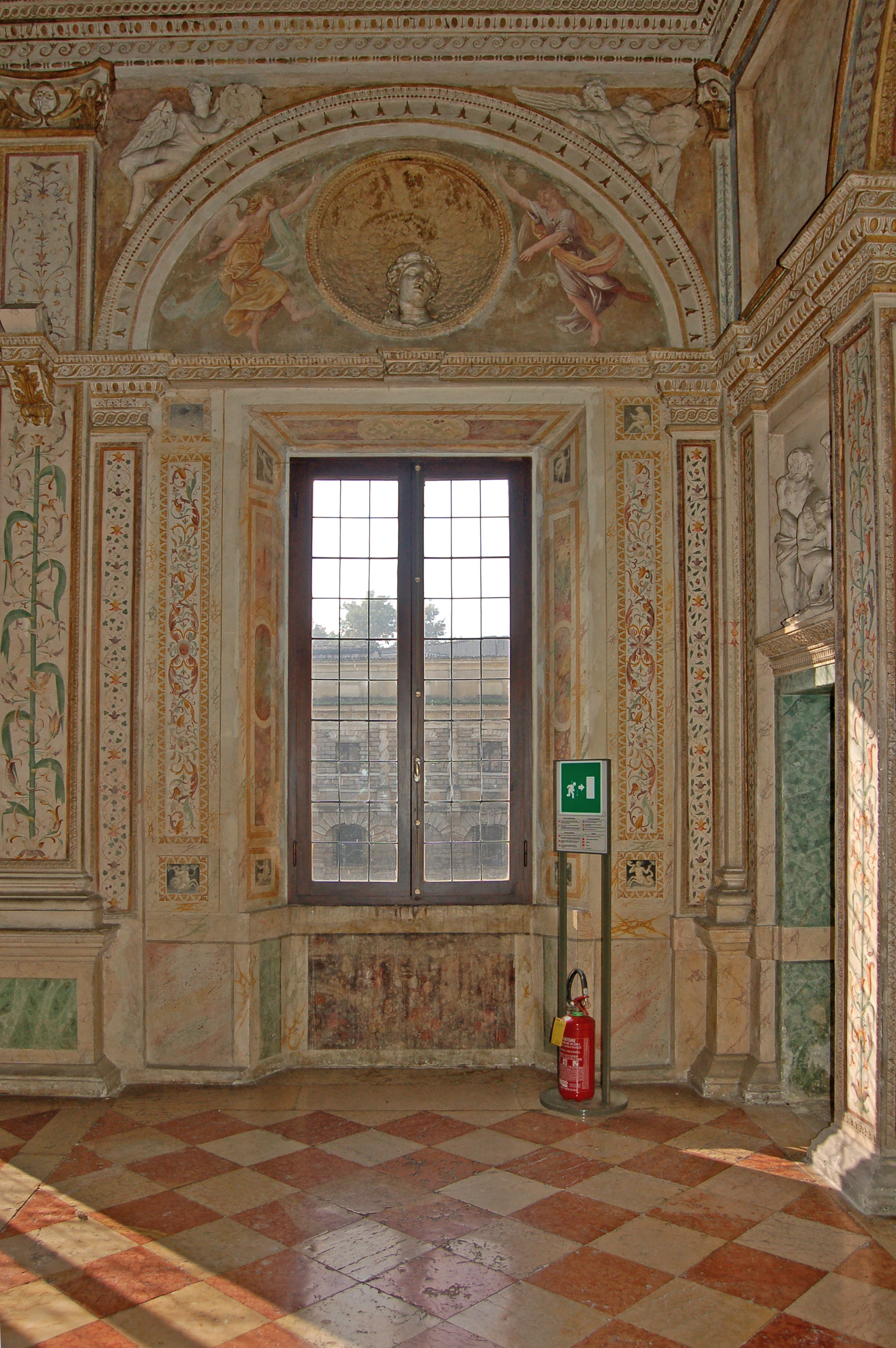 Acquario e Pesci (decorazione plastico-pittorica) di Giulio Romano, Viani, Antonio Maria (cerchia), Viani, Antonio Maria (cerchia) (fine/ inizio secc. XVI/ XVII)