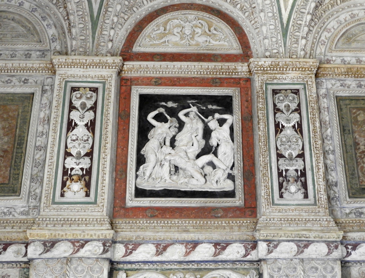 Orfeo dilaniato dalle baccanti (rilievo) di Bertani Giovanni Battista (attribuito), Bertani Giovanni Battista (cerchia) (terzo quarto sec. XVI)