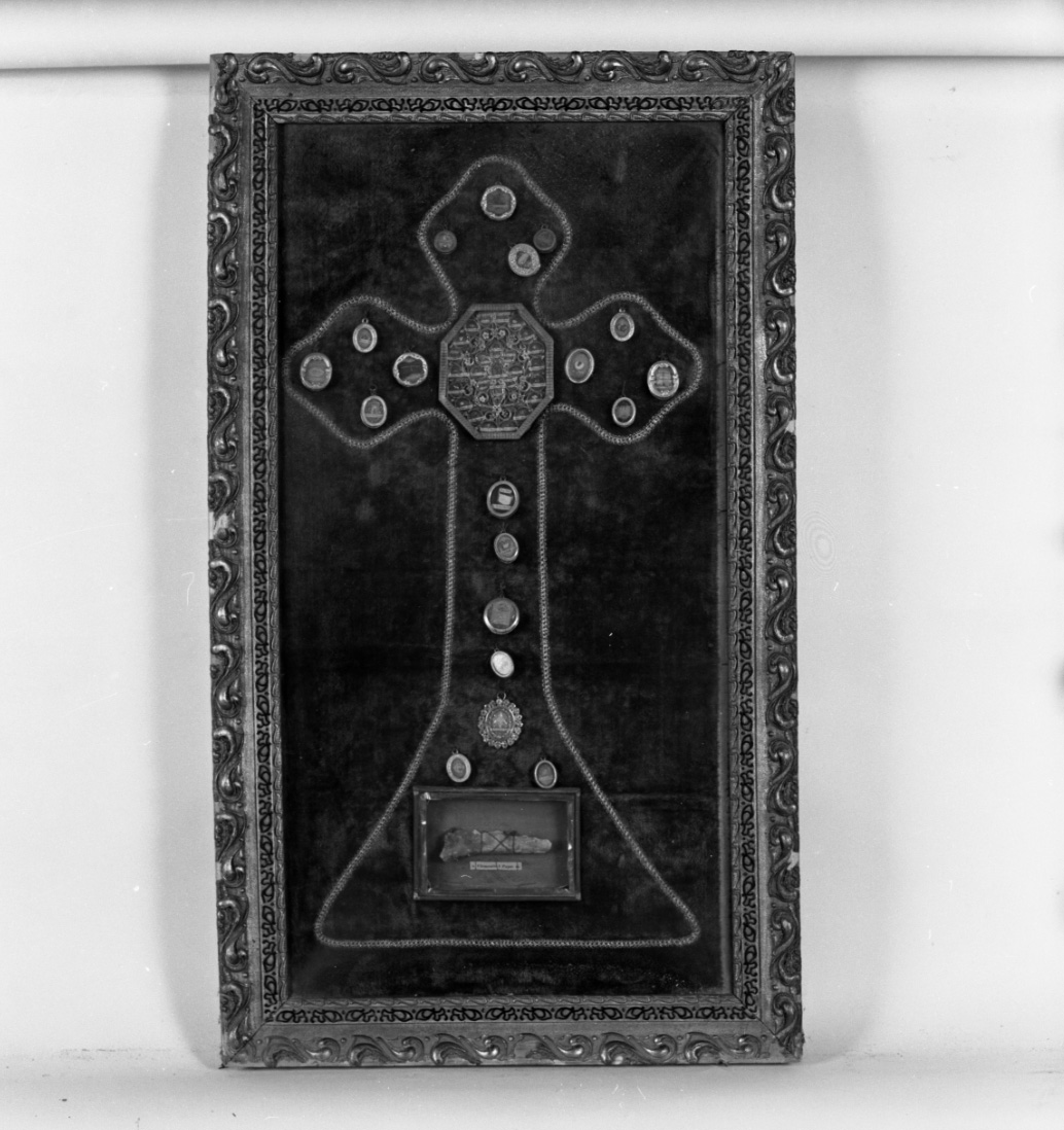 reliquiario, insieme - bottega piemontese (prima metà sec. XX)