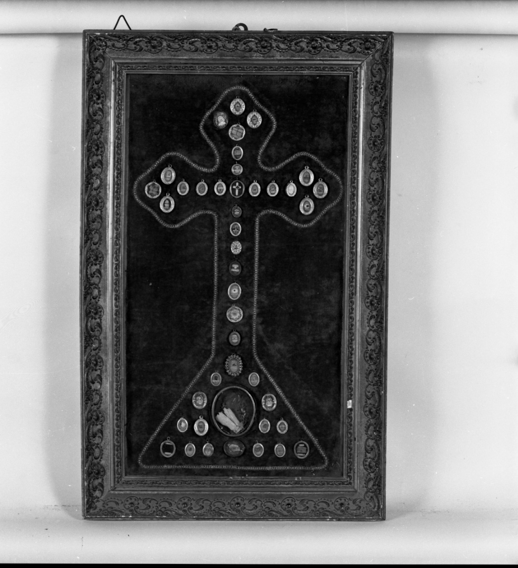 reliquiario, insieme - bottega piemontese (prima metà sec. XX)