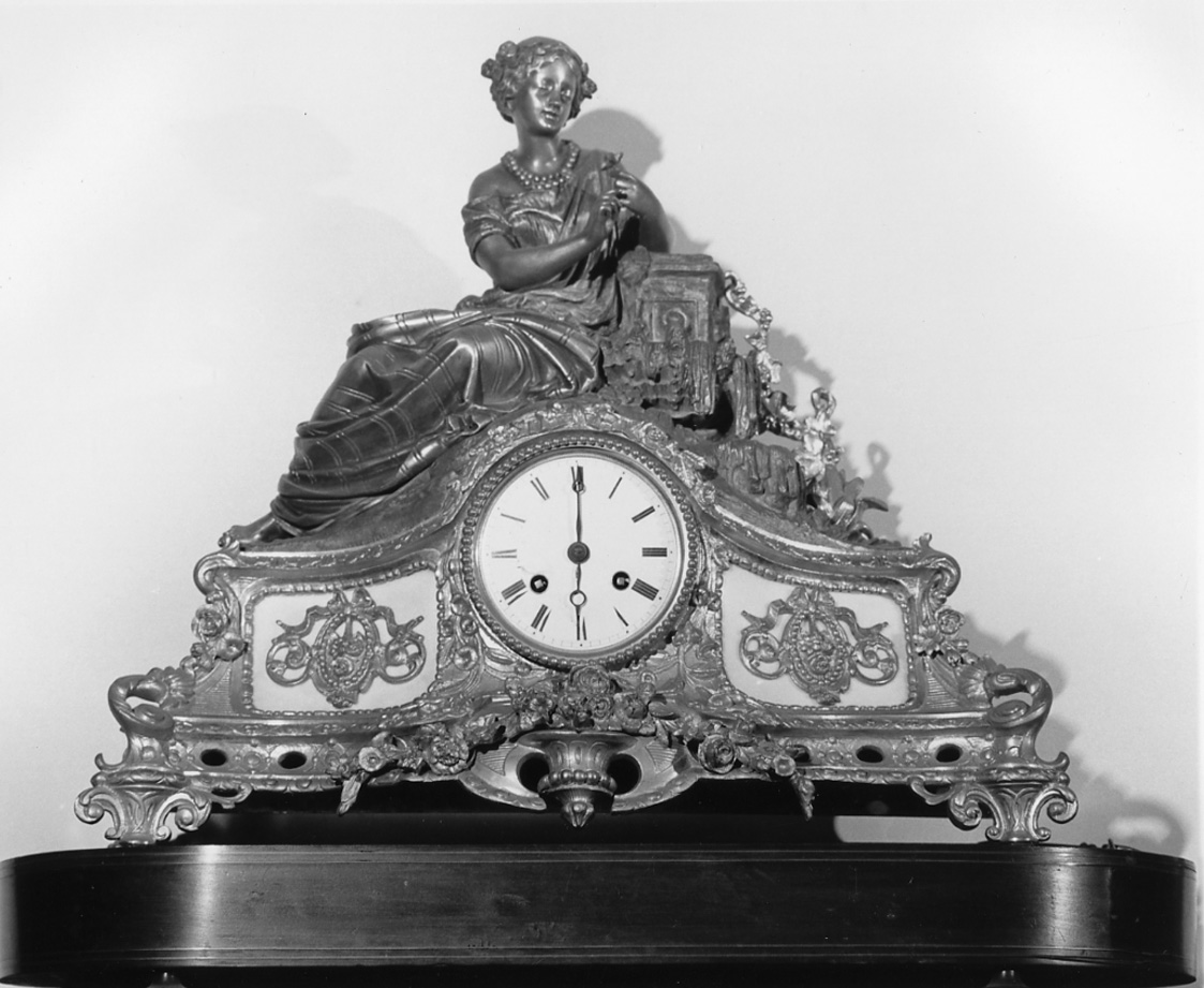 fanciulla presso una fontana (orologio - da mensola, opera isolata) - manifattura francese (terzo quarto sec. XIX)