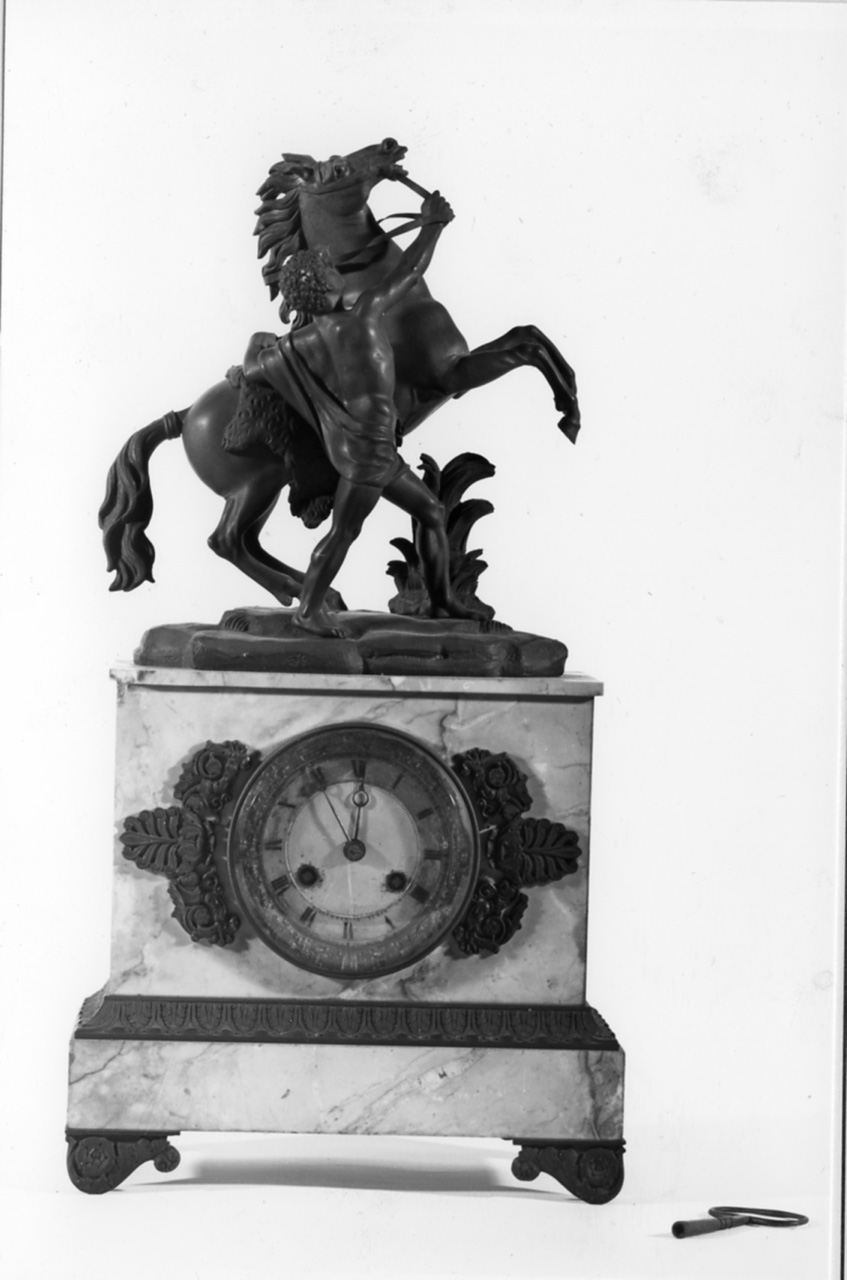 cavallo imbizzarrito afferrato per le briglie da un moro (orologio - da mensola, opera isolata) di Lacroix L - manifattura francese (primo quarto sec. XIX)