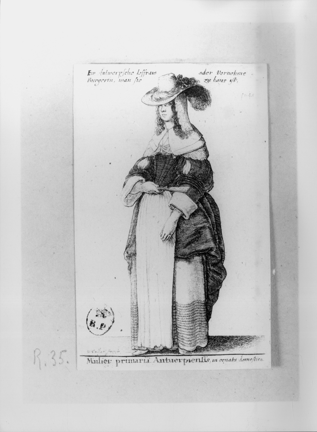 Mulier Primaria Antverpiensis, figura femminile in costume olandese (stampa smarginata, serie) di Hollar Wenzel (secondo quarto sec. XVII)
