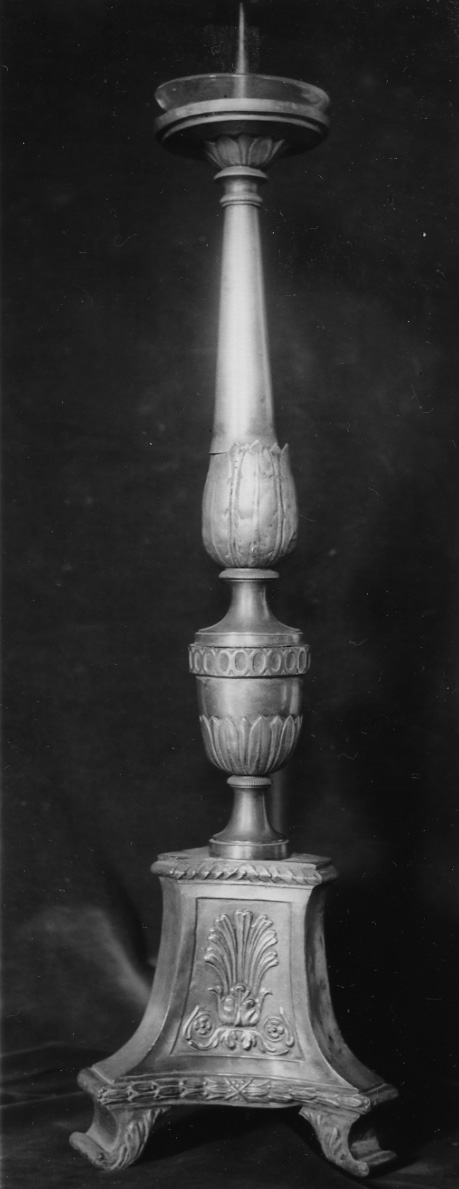 candeliere d'altare, serie - ambito casalese (inizio sec. XIX)