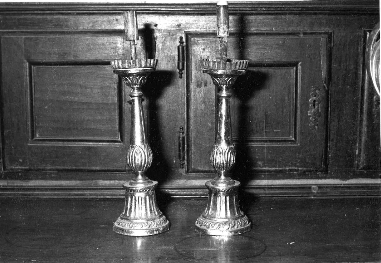 candeliere d'altare, serie - ambito locale (seconda metà sec. XVIII)
