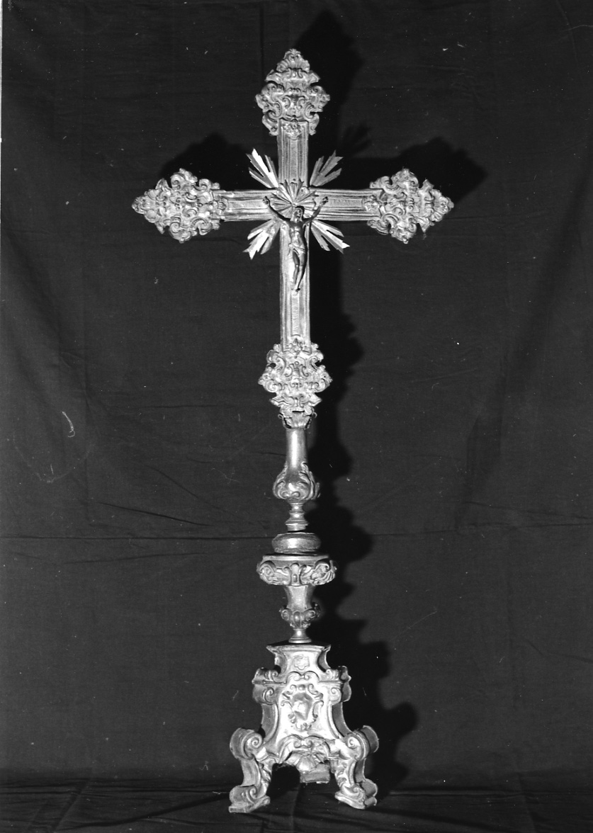Cristo crocifisso (croce d'altare, opera isolata) - bottega piemontese (prima metà sec. XVIII)