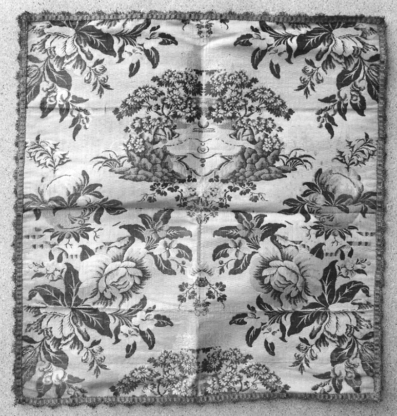 velo di calice, elemento d'insieme - manifattura francese (secondo quarto sec. XVIII)