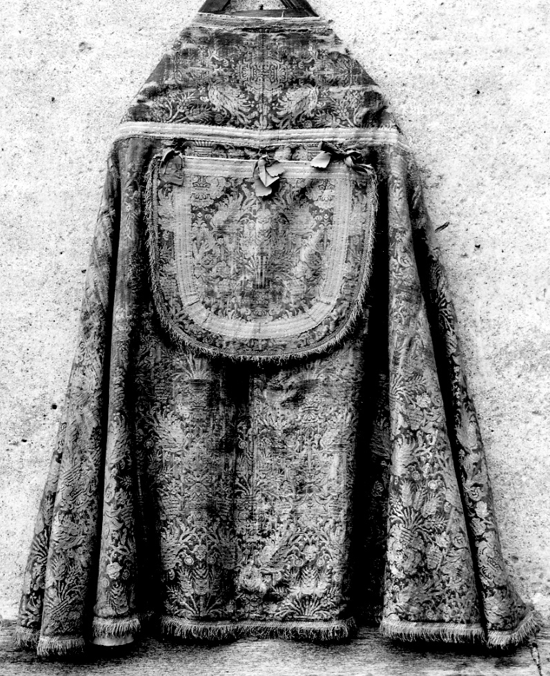 piviale, elemento d'insieme - manifattura italiana (seconda metà sec. XVI)