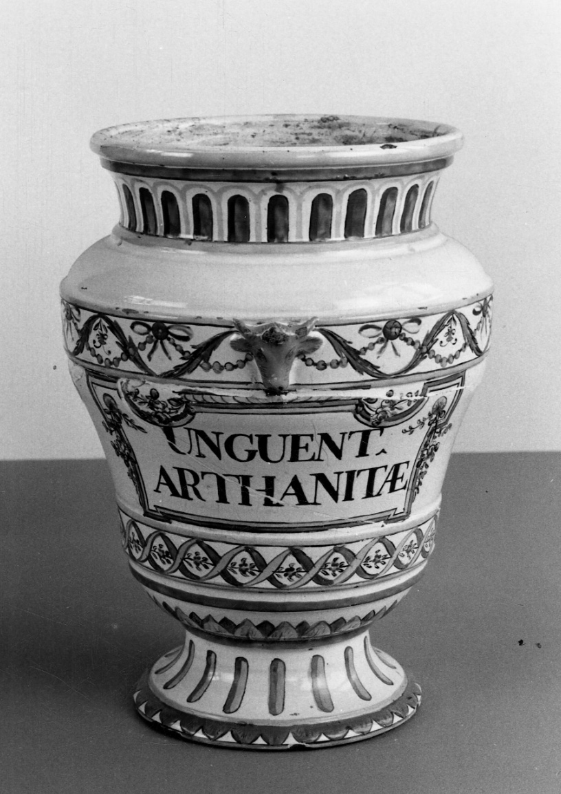 emblema della città di Torino (albarello, elemento d'insieme) di Rossetti Manifattura (fine sec. XVIII)