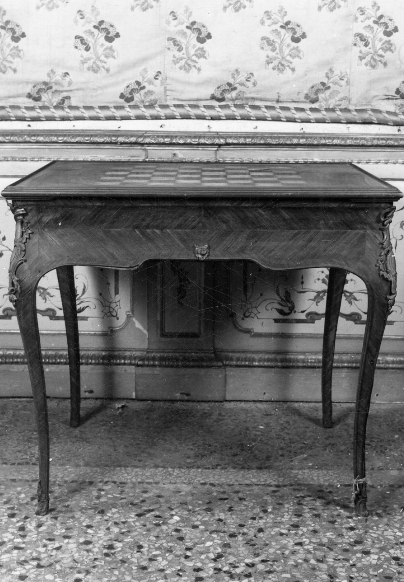 tavolino da gioco, elemento d'insieme - bottega francese (metà sec. XVIII)