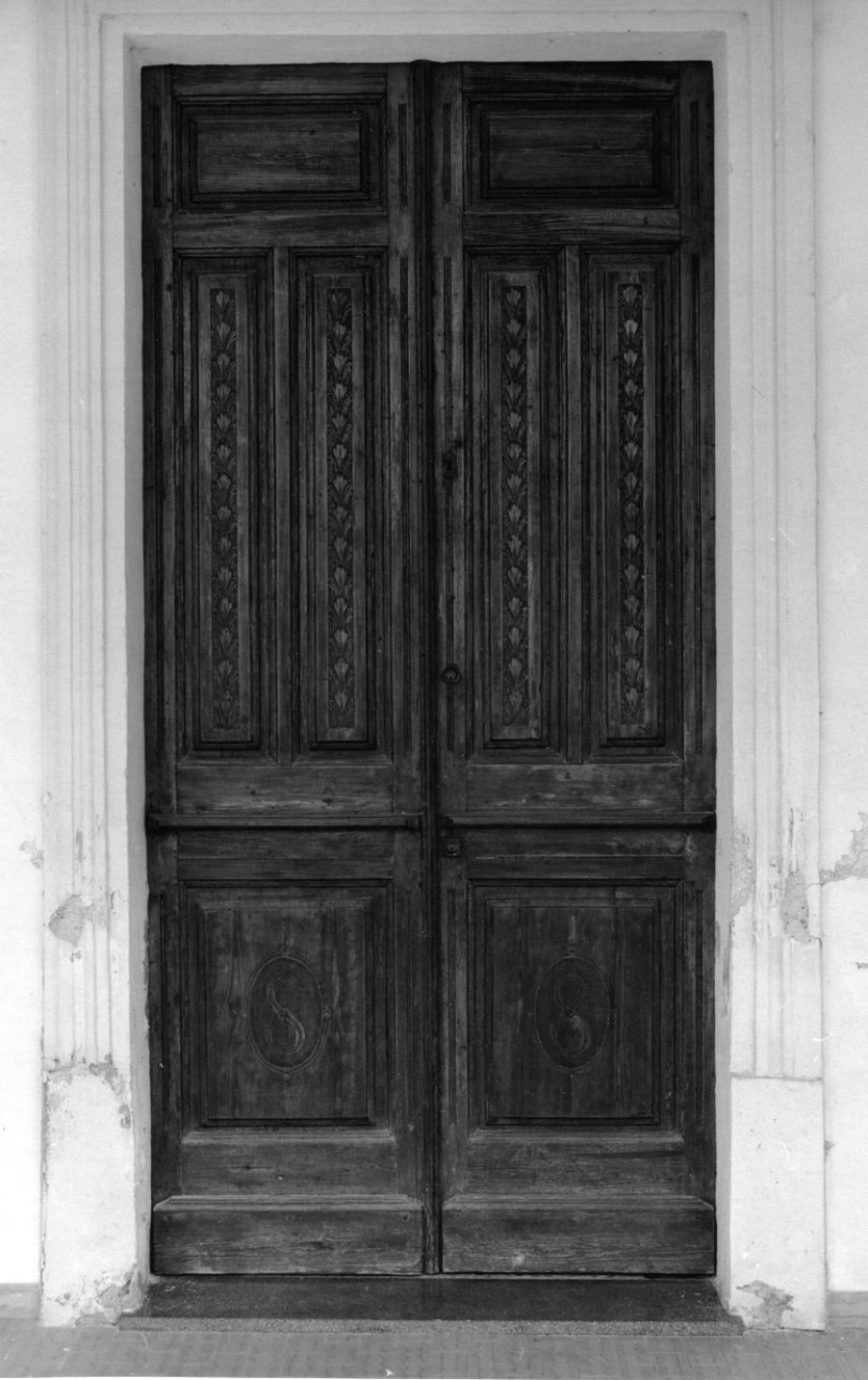 portone - A DUE BATTENTI, opera isolata - bottega astigiana (inizio sec. XX)