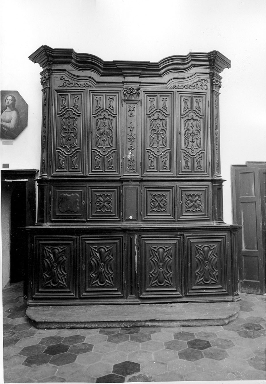 armadio da sacrestia, serie - ambito ligure-piemontese (seconda metà sec. XVIII)