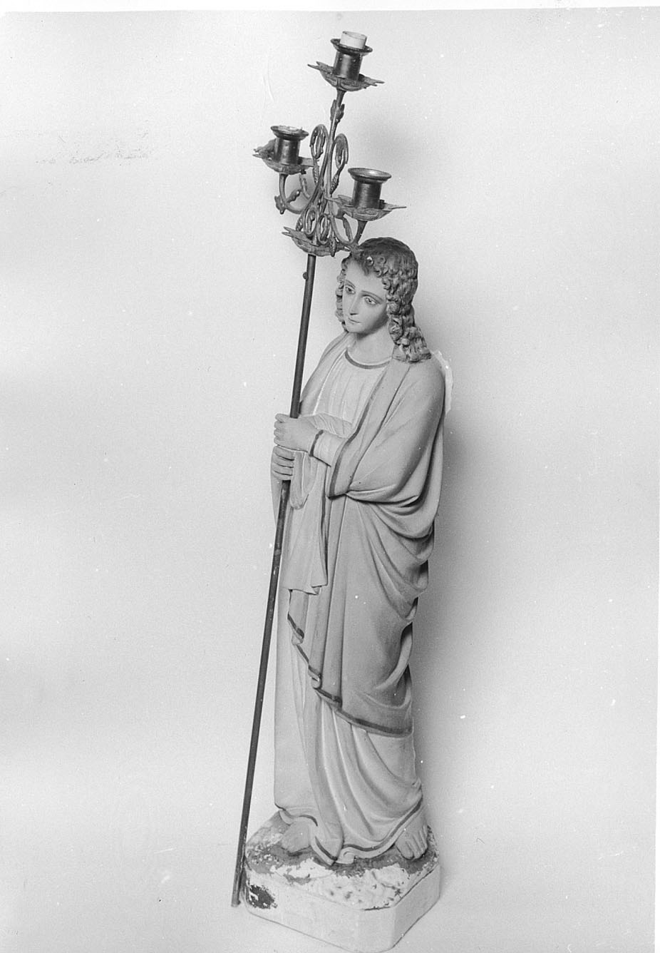 angelo reggicandelabro (candelabro - a statua, opera isolata) - produzione italiana (prima metà sec. XX)