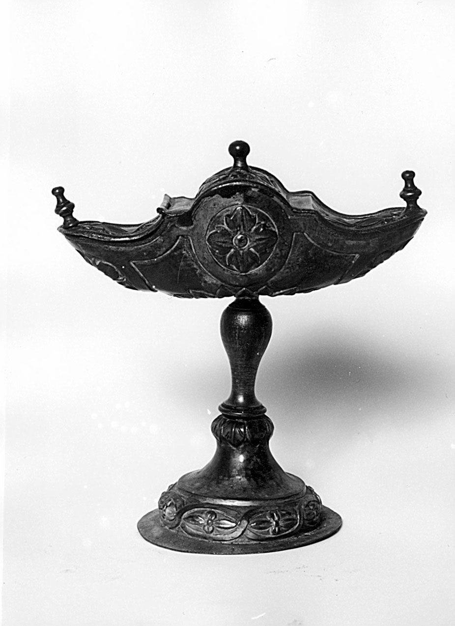 navicella portaincenso, elemento d'insieme - bottega ligure (prima metà sec. XIX)