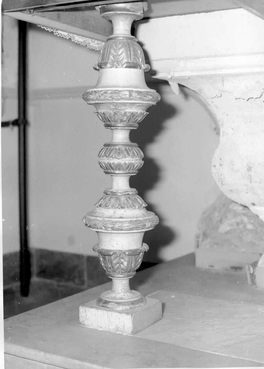 vaso d'altare, serie - bottega ligure (prima metà sec. XIX)