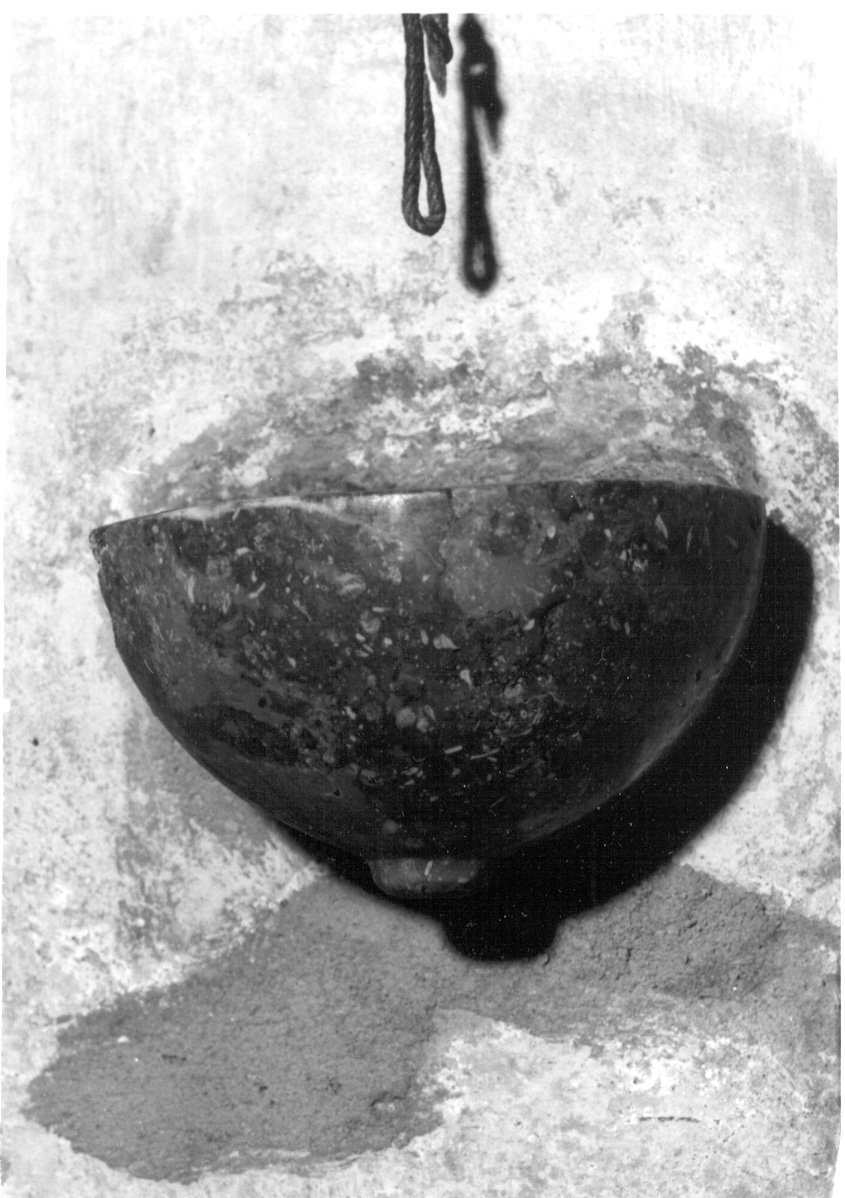 acquasantiera - da parete, opera isolata - bottega lombarda (seconda metà sec. XVIII)