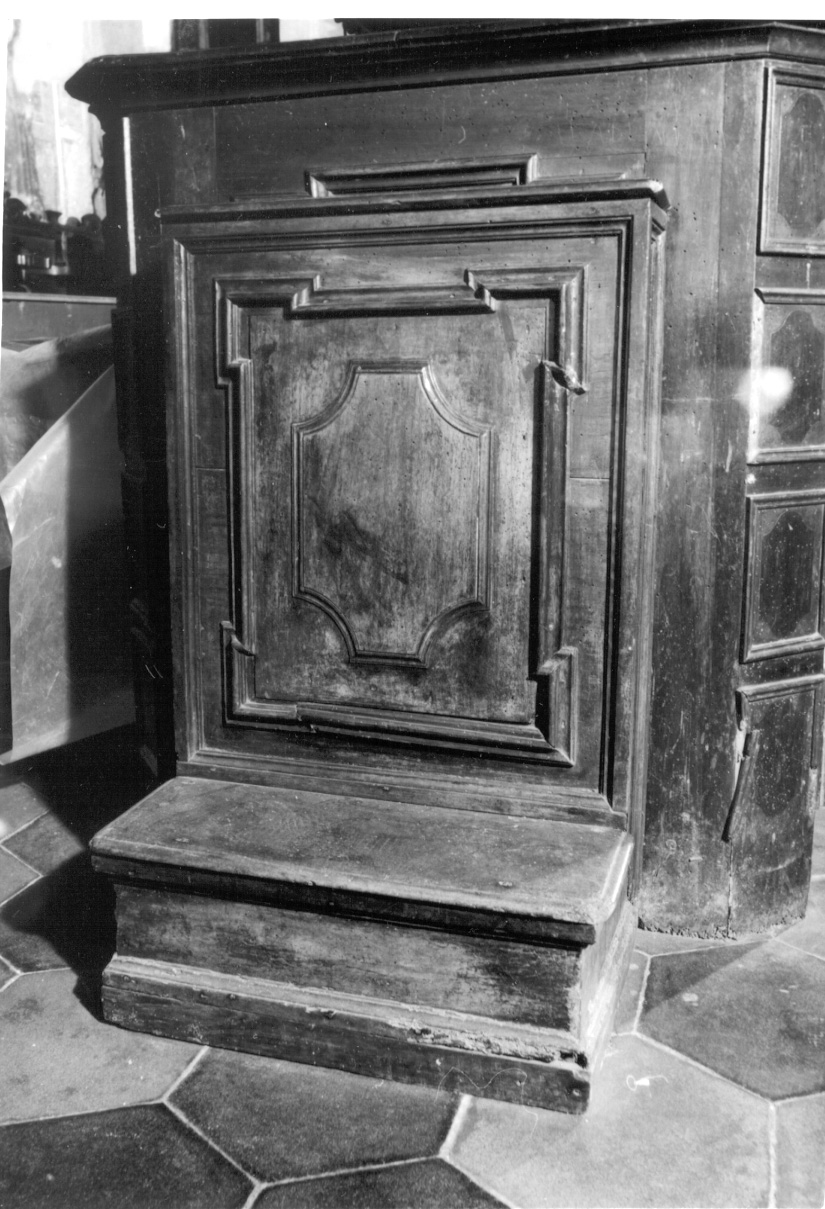 inginocchiatoio, opera isolata - ambito lombardo (seconda metà sec. XVII)