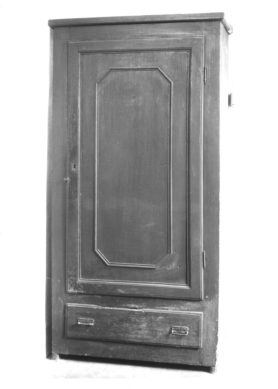 armadio, opera isolata - bottega piemontese (fine/ inizio secc. XIX/ XX)