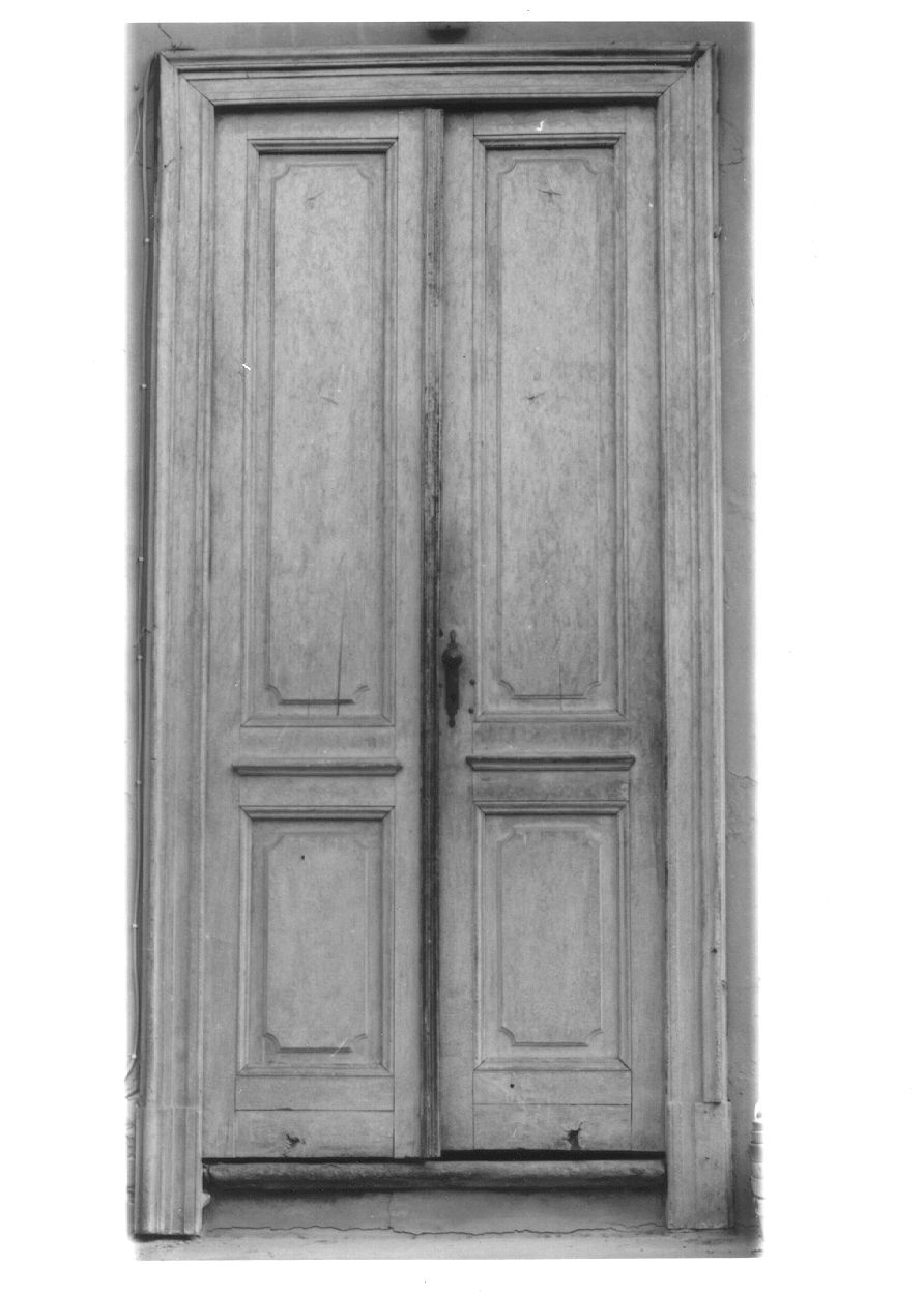 porta - a due battenti, opera isolata - bottega piemontese (prima metà sec. XIX)