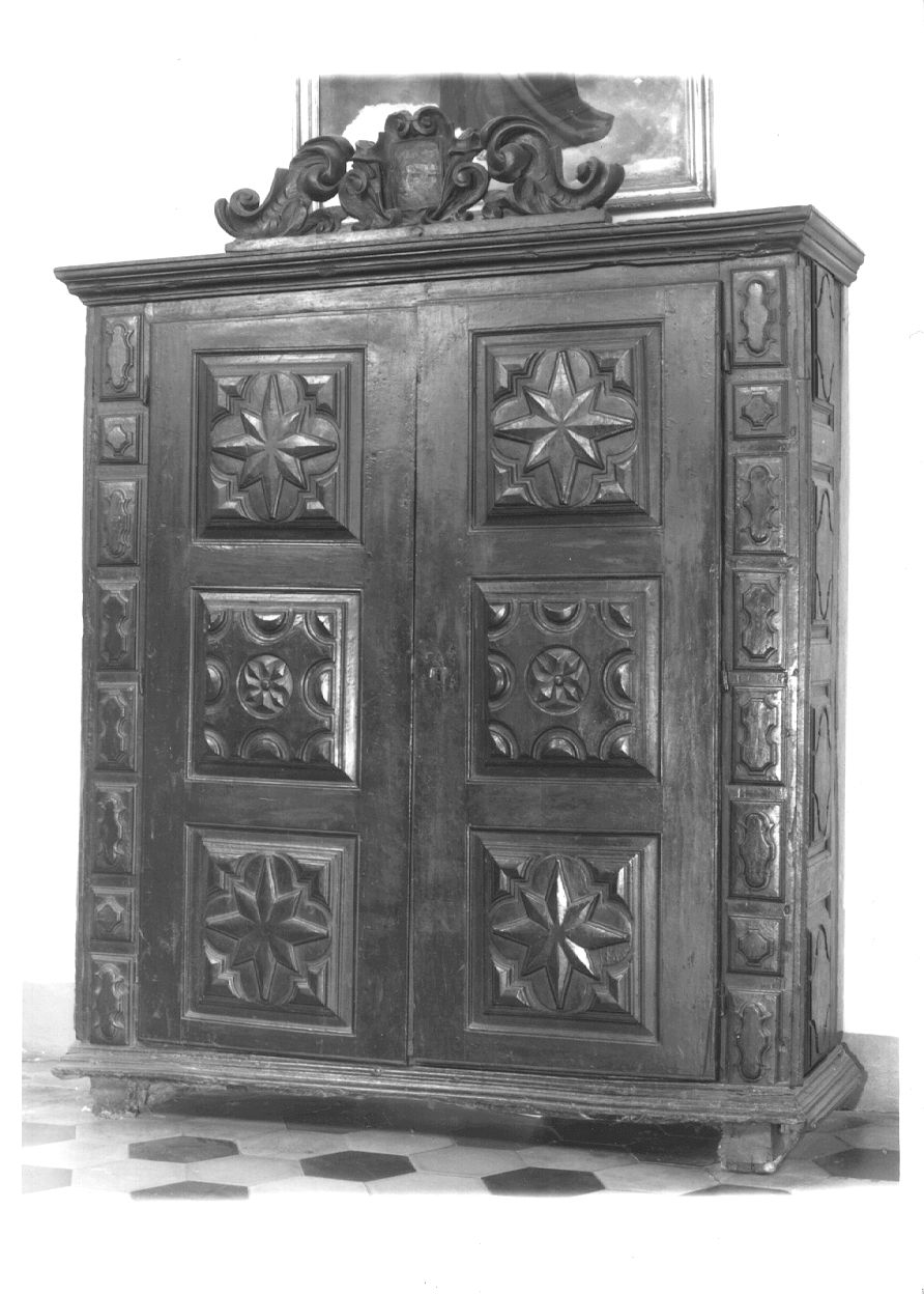 armadio da sacrestia, opera isolata - bottega piemontese (prima metà sec. XVII)