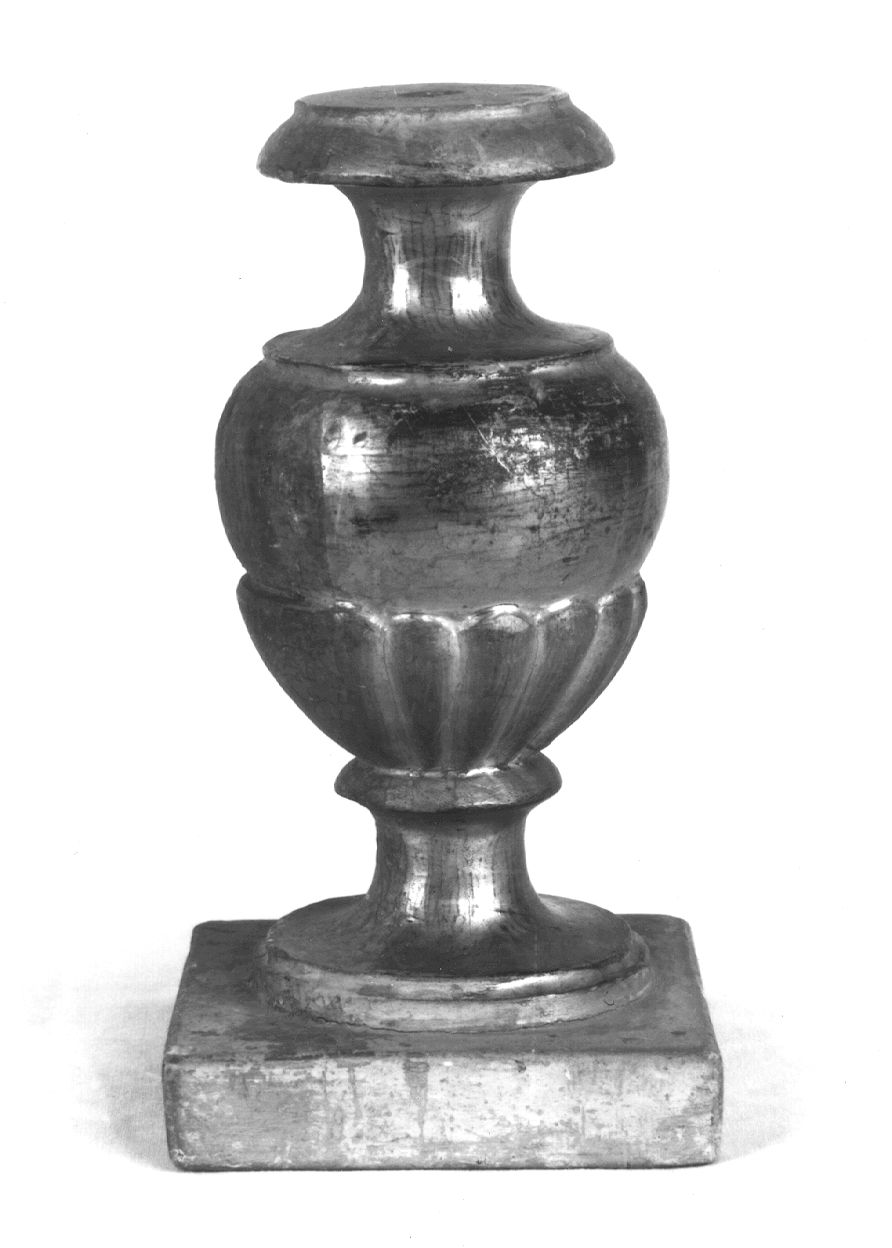 vaso d'altare, serie - bottega piemontese (seconda metà sec. XIX)