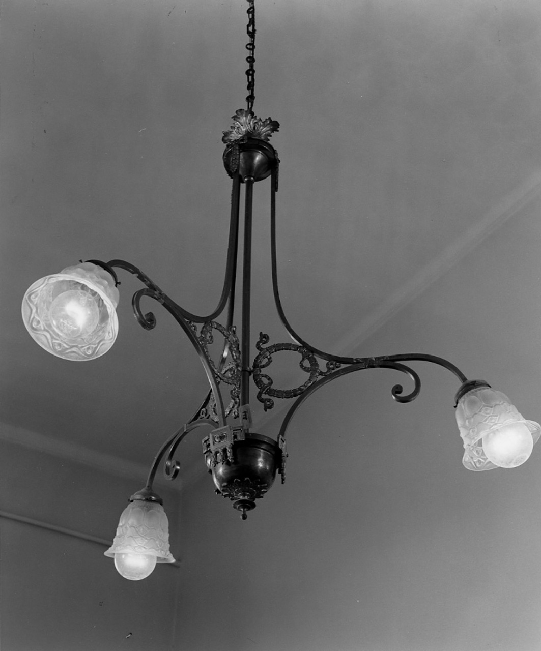 lampadario - a bracci, opera isolata - produzione piemontese (inizio sec. XX)