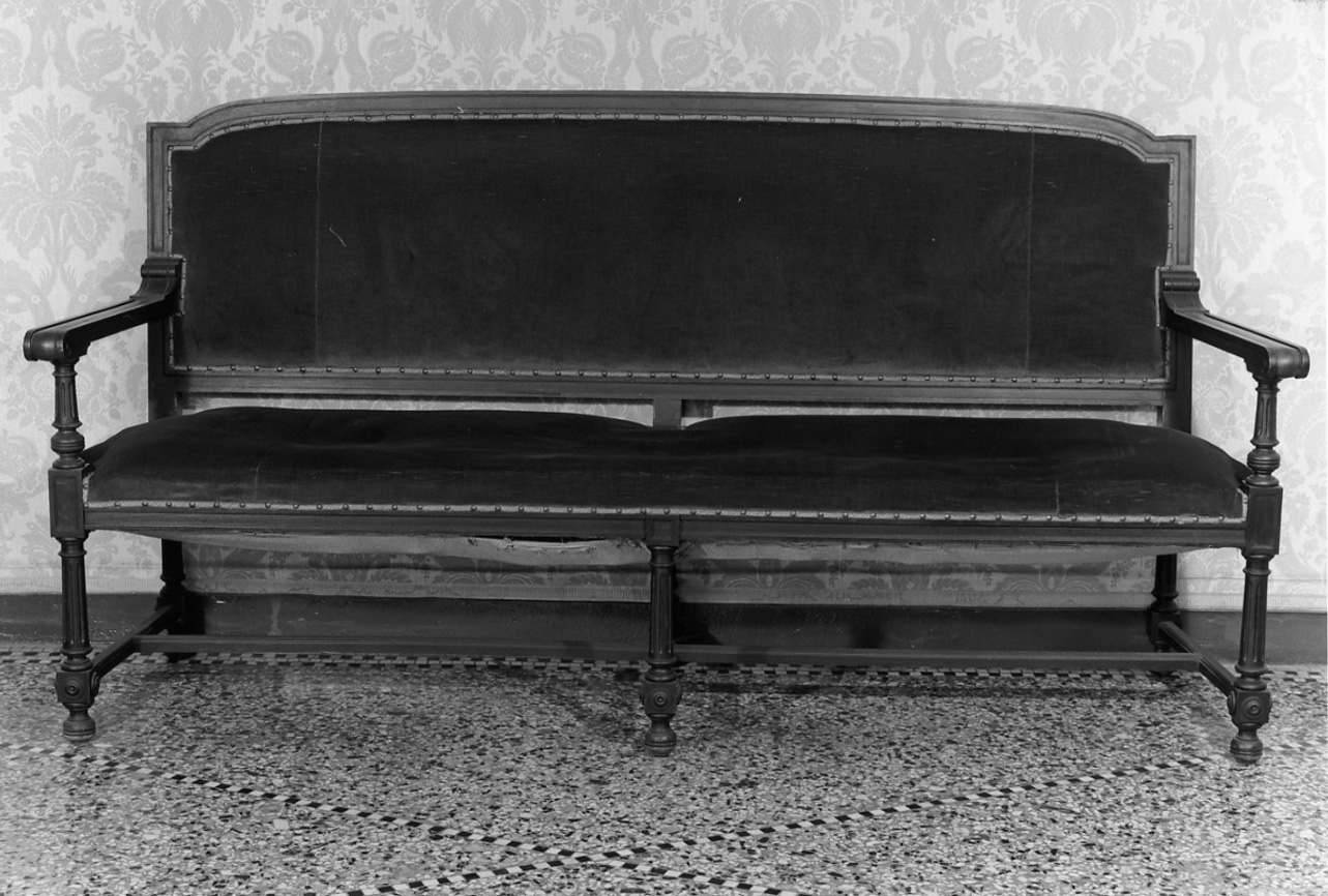 divano, serie - ambito piemontese (fine/ inizio secc. XIX/ XX)