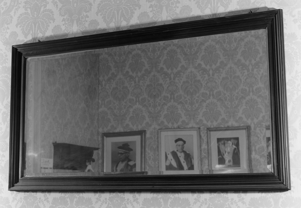 specchio, serie - ambito piemontese (inizio sec. XX)