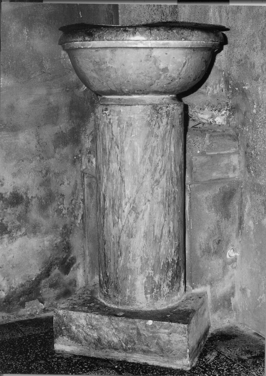 fonte battesimale - a fusto, opera isolata - ambito lombardo-piemontese (prima metà sec. XIX)