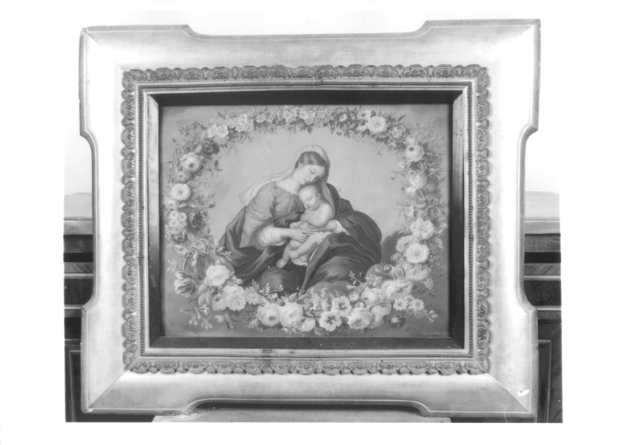 Madonna con Bambino entro ghirlanda di fiori (dipinto, opera isolata) di Bagatti Valsecchi Pietro (secondo quarto sec. XIX)