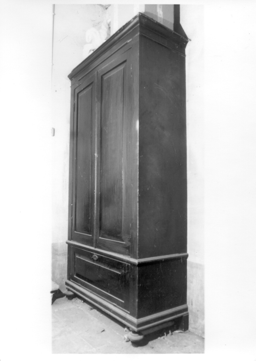 armadio, opera isolata - bottega piemontese (primo quarto sec. XX)