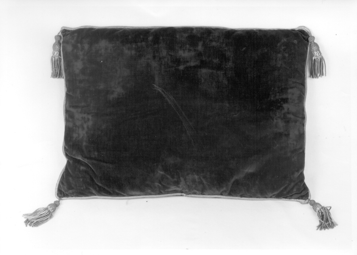 cuscino, opera isolata - bottega piemontese (seconda metà sec. XIX)