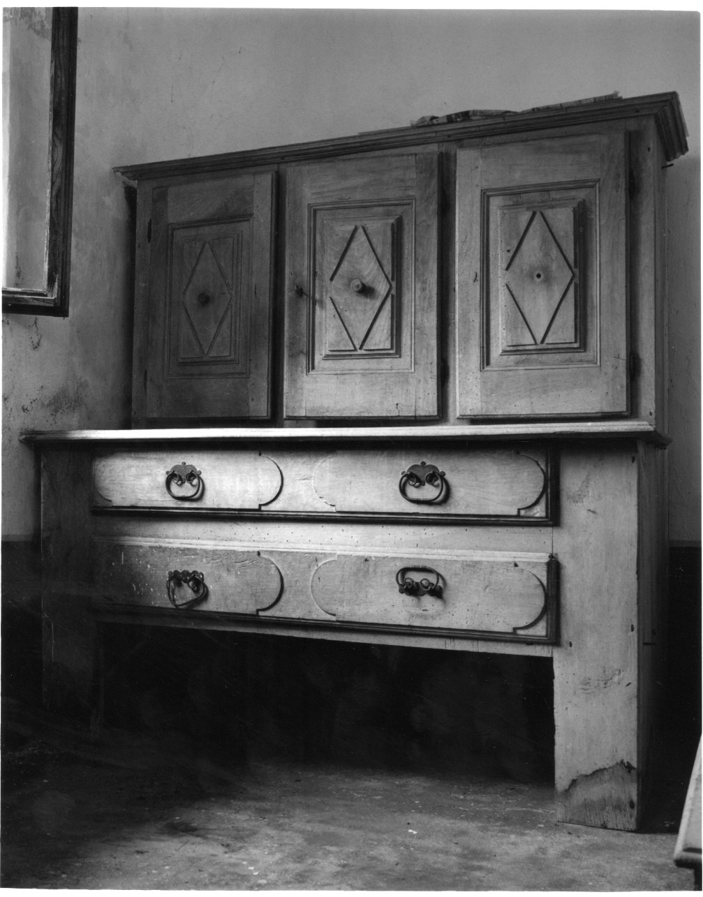 armadio da sacrestia, opera isolata - bottega della Valstrona (secondo quarto sec. XVIII)