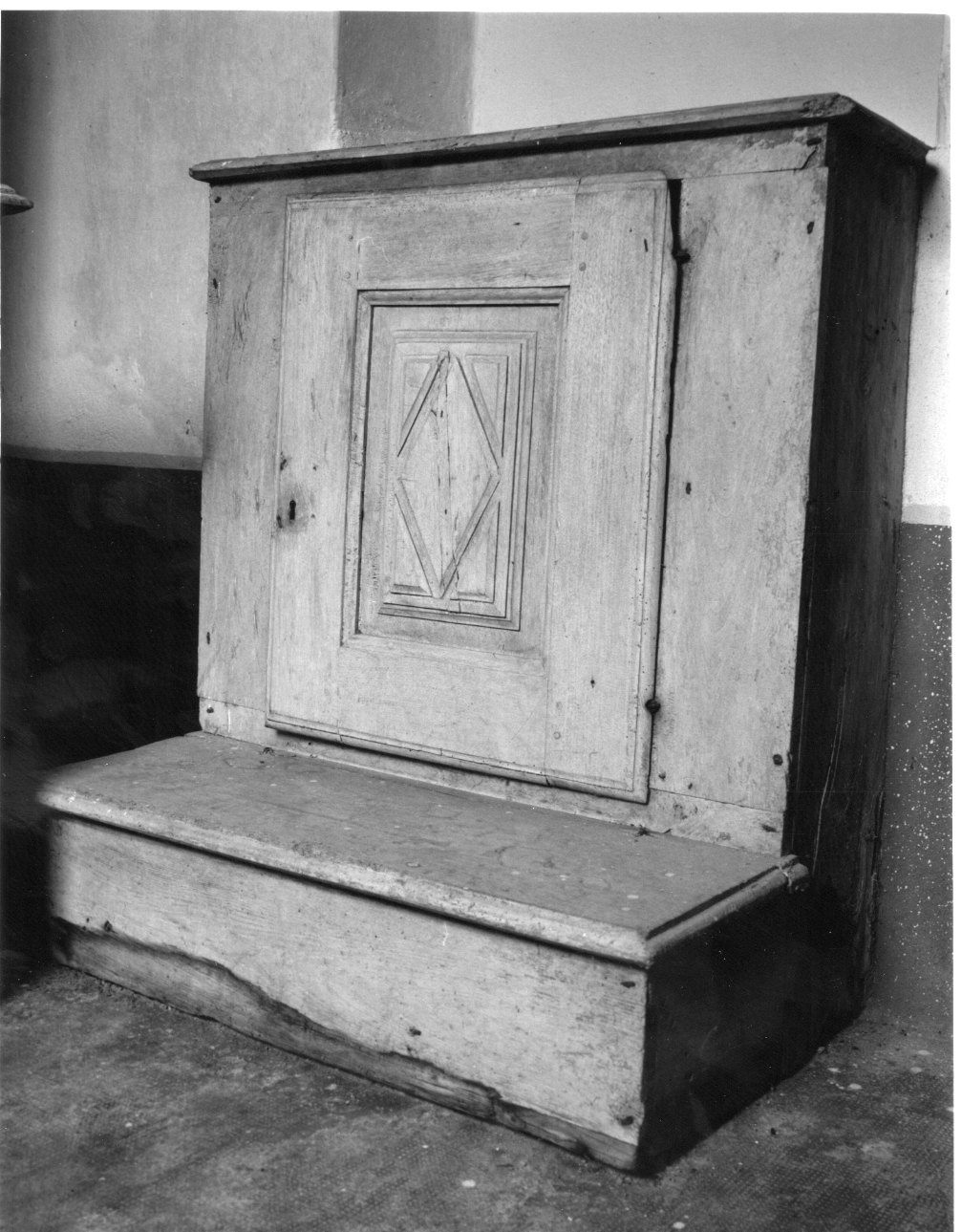 inginocchiatoio, opera isolata - bottega della Valstrona (secondo quarto sec. XVIII)