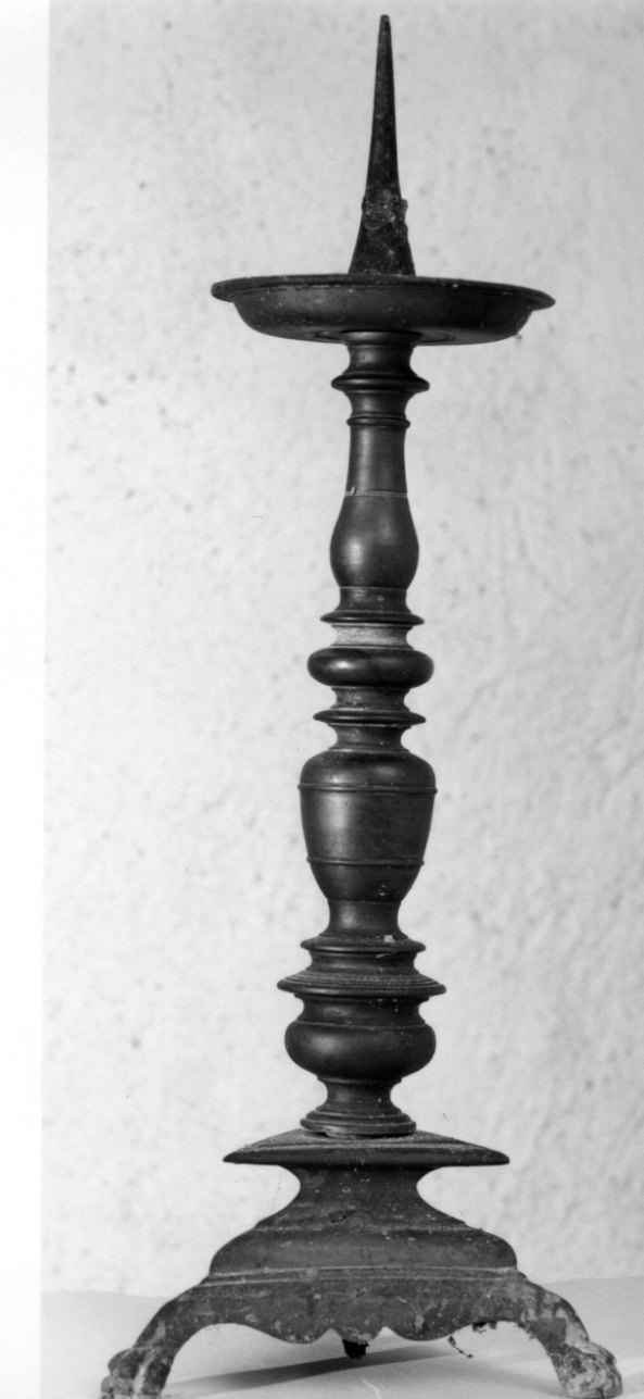 candeliere d'altare, serie - bottega italiana (sec. XVIII)