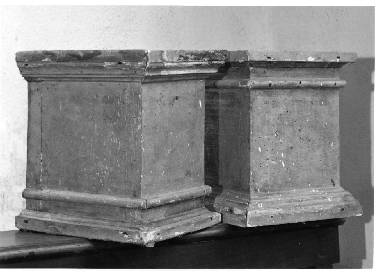 piedistallo di statua, serie - bottega piemontese (sec. XVIII)