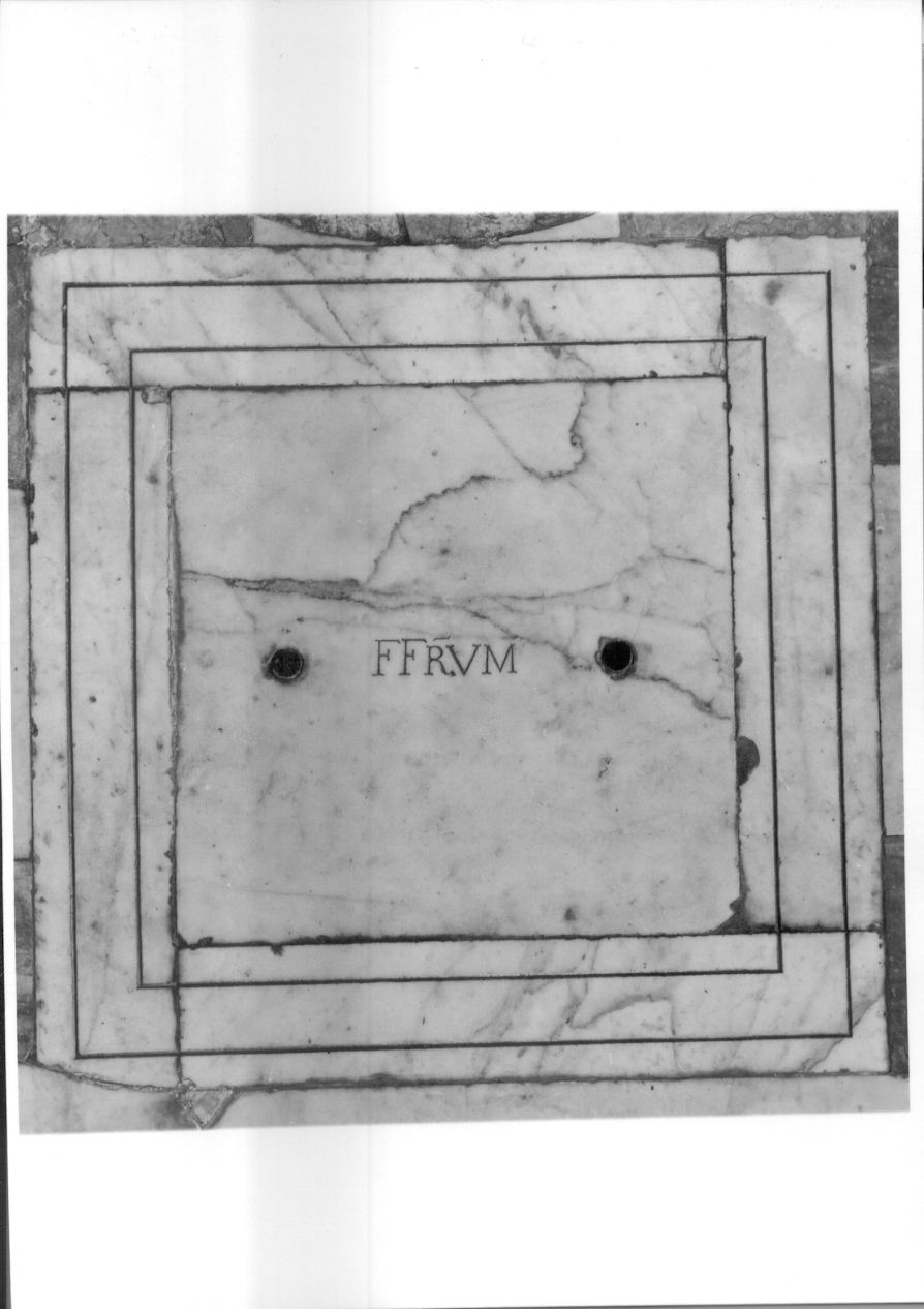 stemma dell'Ordine domenicano (lapide tombale, serie) - ambito piemontese (metà sec. XVIII)