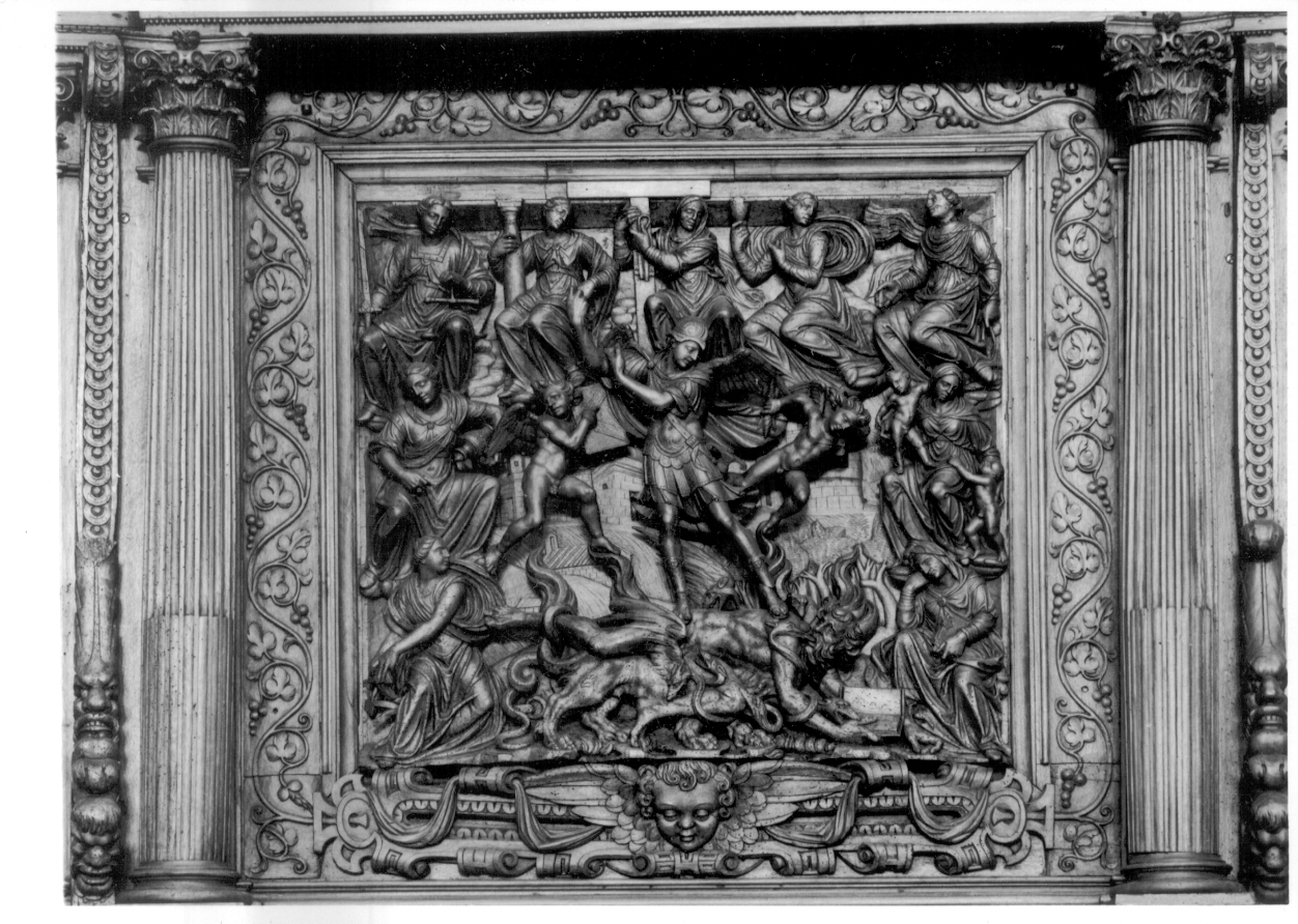 San Michele Arcangelo (rilievo) di Marini Angelo detto Siciliano (terzo quarto sec. XVI)