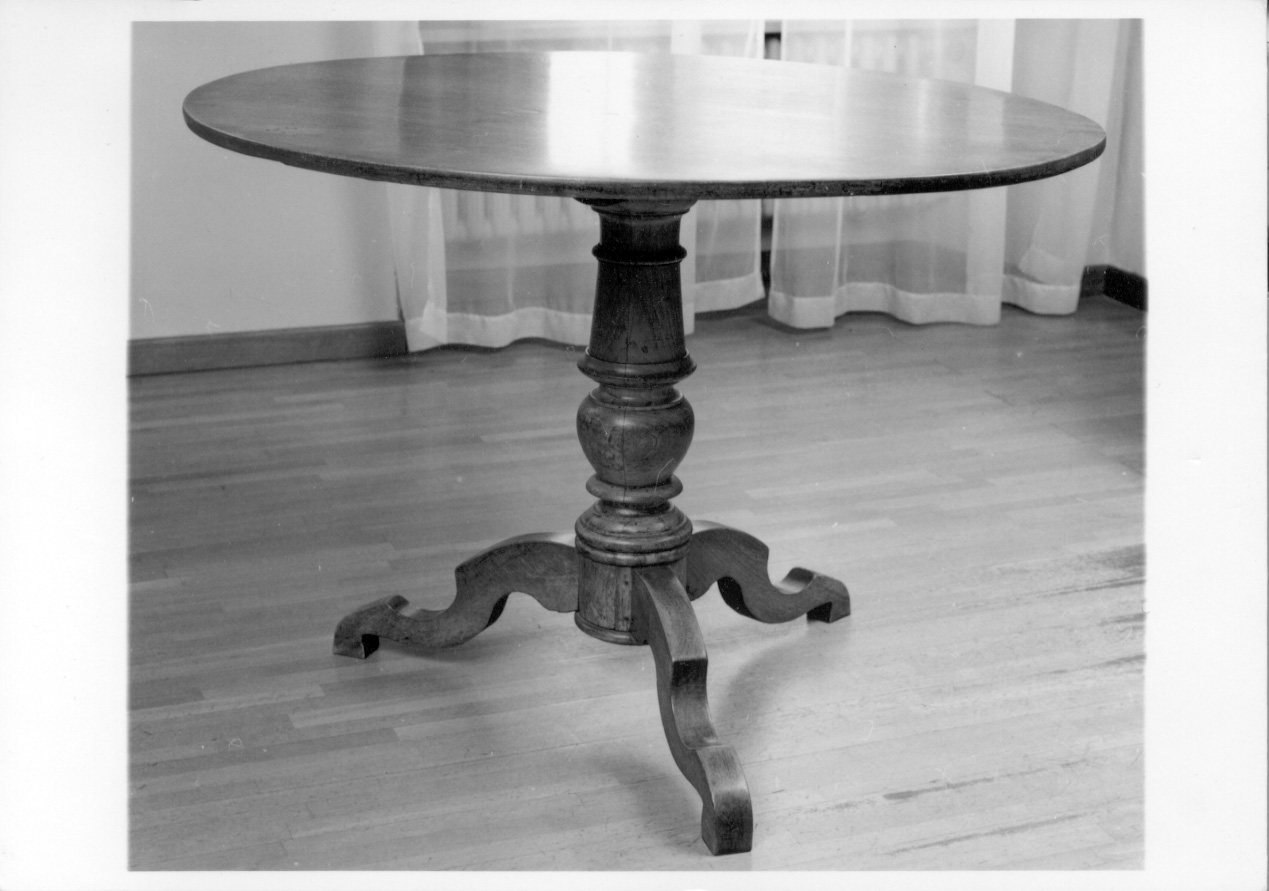 tavolo, opera isolata - bottega piemontese (terzo quarto sec. XIX)