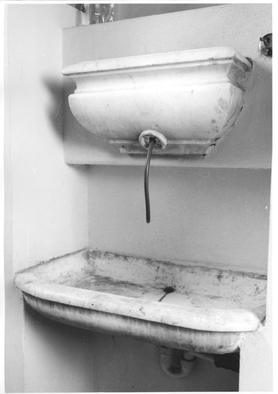 lavabo da sacrestia, opera isolata - bottega italiana (sec. XIX)